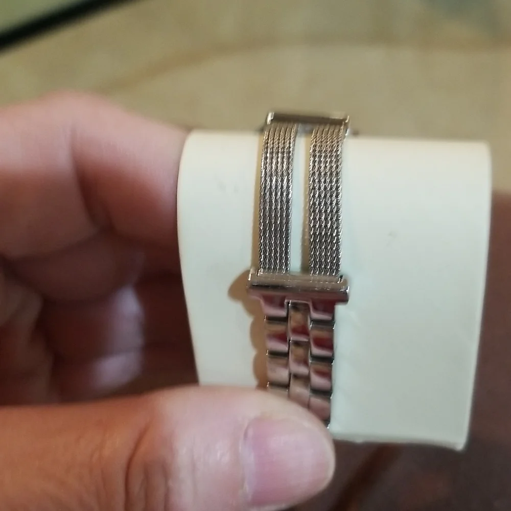 Kenneth Cole watch - Picture 2 of 6